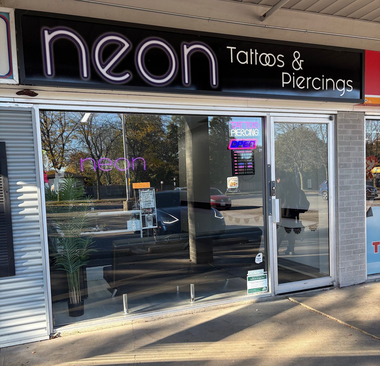 Neon Tattoos London Studio Entrance